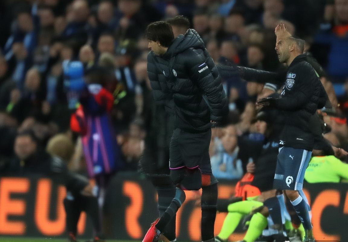 瓜迪奥拉炮轰VAR失误：探讨足球裁判与科技辅助的争议与未来